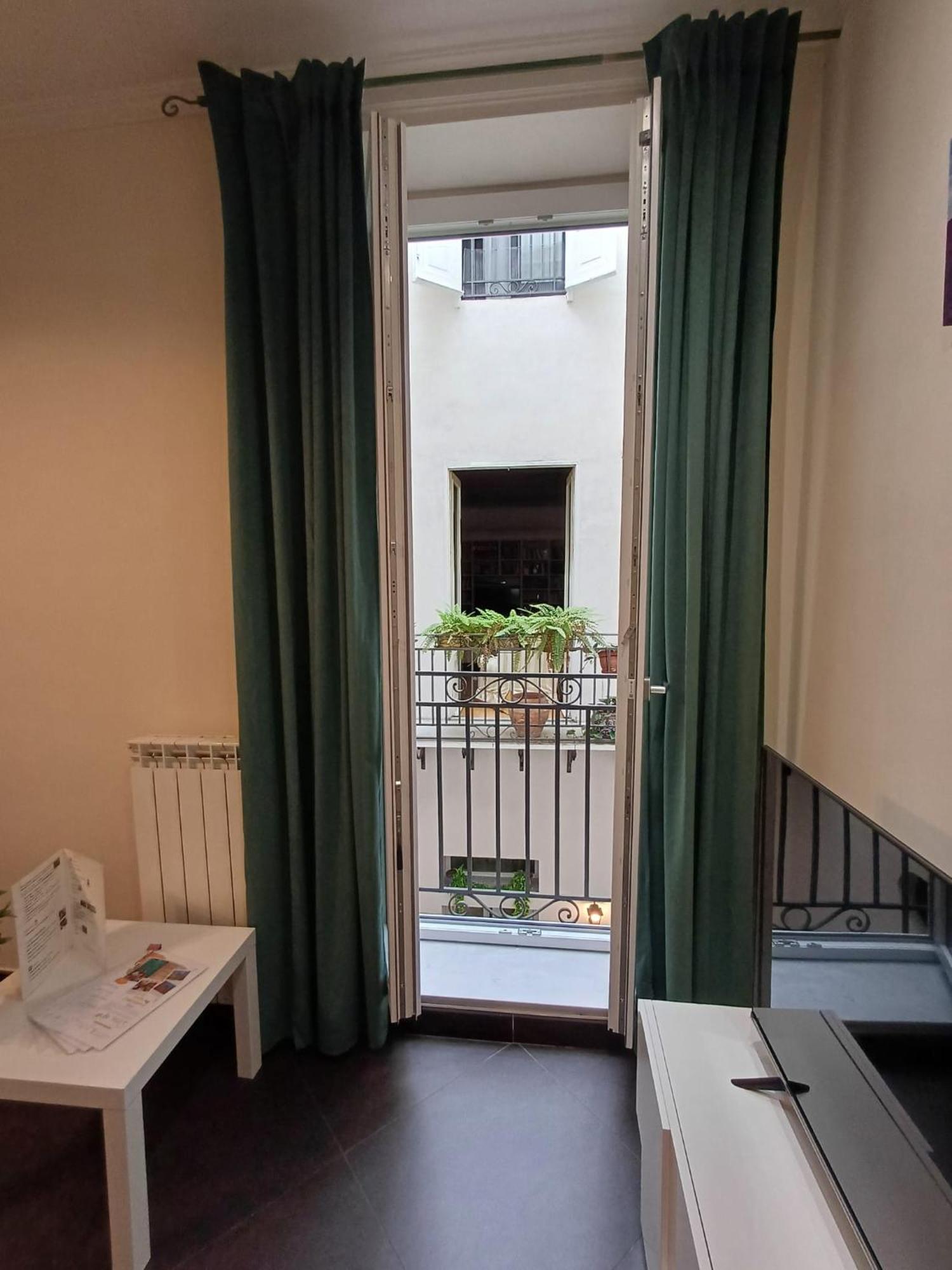 Essenze Di Sicilia Appartamento Cavour In Centro Palermo Exterior foto