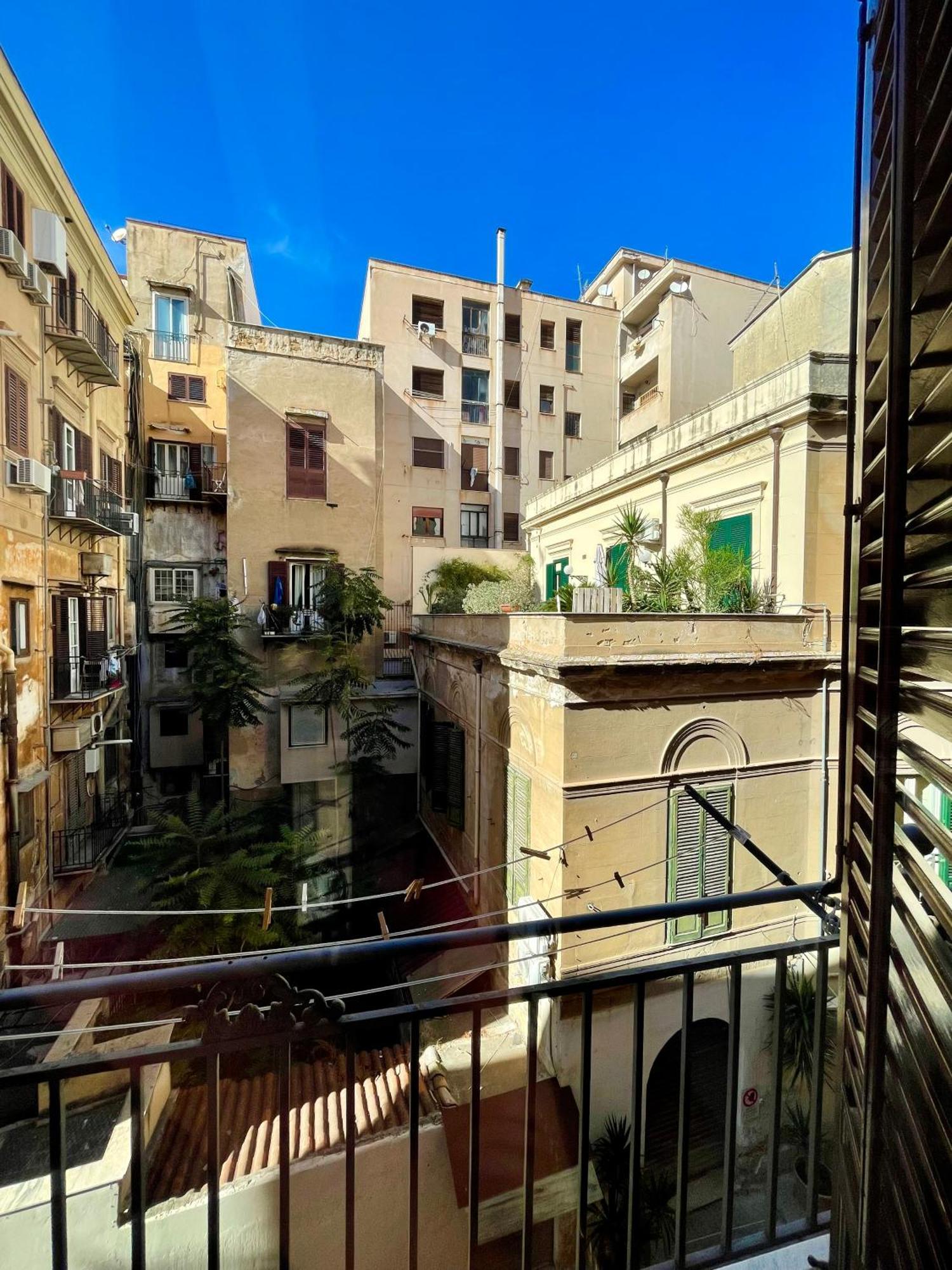 Essenze Di Sicilia Appartamento Cavour In Centro Palermo Exterior foto